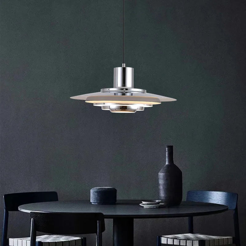 Suspension Design Scandinave en Métal Chromé