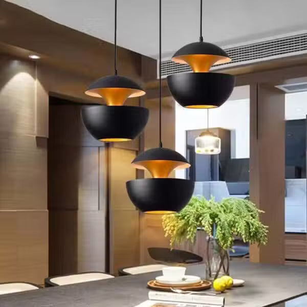 Suspension Moderne forme de demi Boule noire en Aluminium